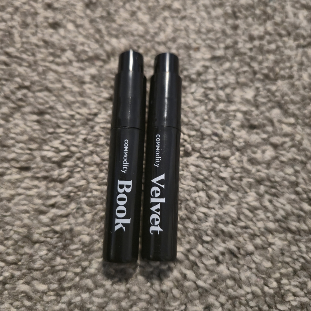Commodity Velvet and Book Fragrances - Sample Size